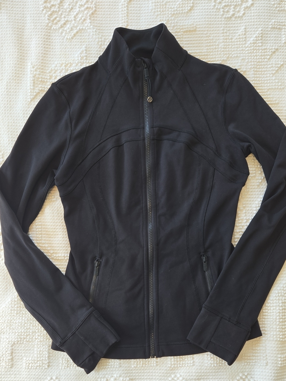 Lululemon Define Jacket in Black Classic Fit Size 6 Athleisure